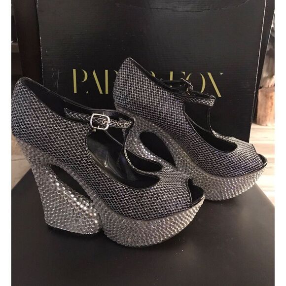 NIB~Black/Silver & Rhinestone Open Toe Strappy Cut Out Heel Shoes - Picture 6 of 6